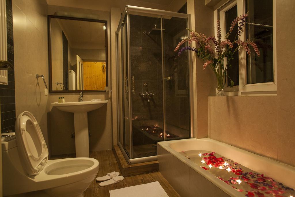 Nedous Hotel Gulmarg Luaran gambar